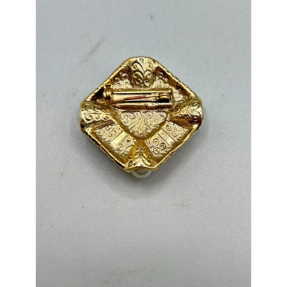 Vintage Red & Gold Brooch Square Design with Pearl Drops Corners Costume Jewelry - Picture 8 of 11
